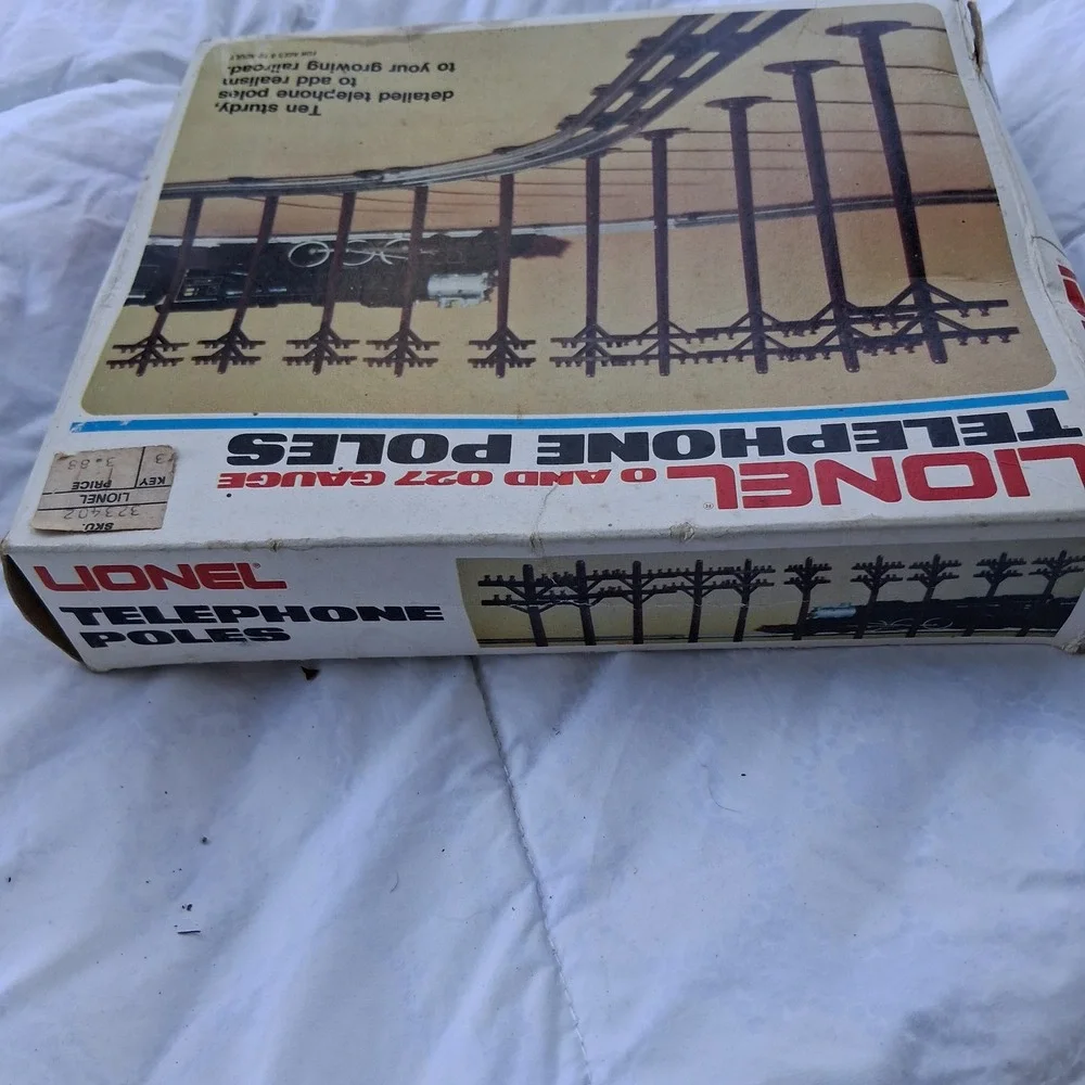 Lionel O and O27 Gauge Telephone Poles 10 Piece Set 6-2181 Vintage Railroad